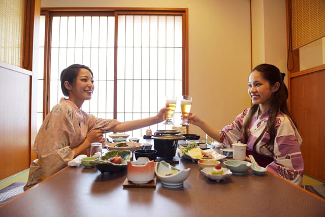 お食事処「はなびし亭」