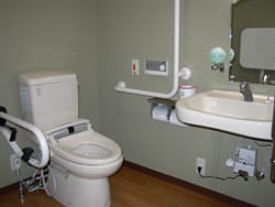 車椅子用トイレ